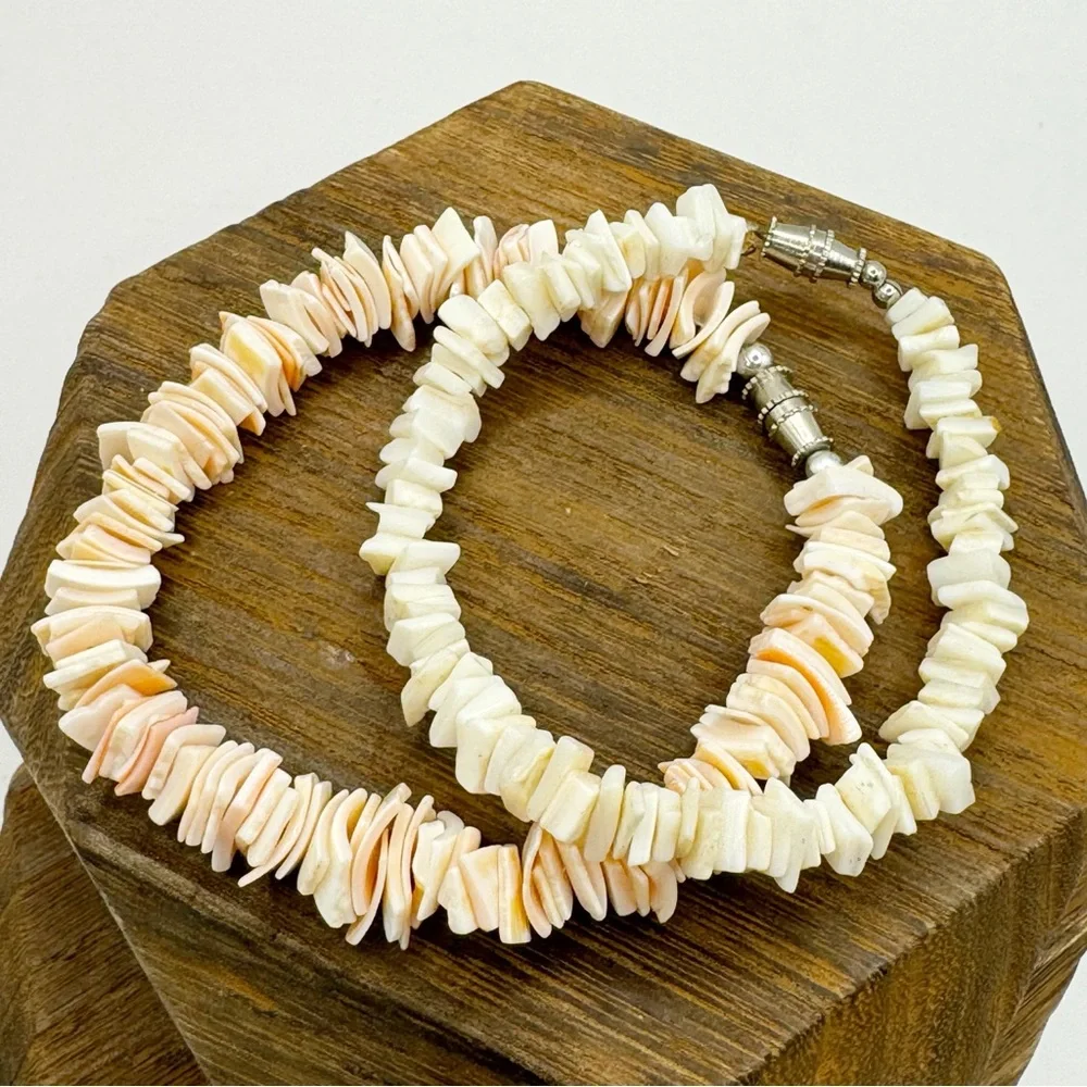 Vintage pukka shell chip bracelets white and coral pink surfer coastal beachy